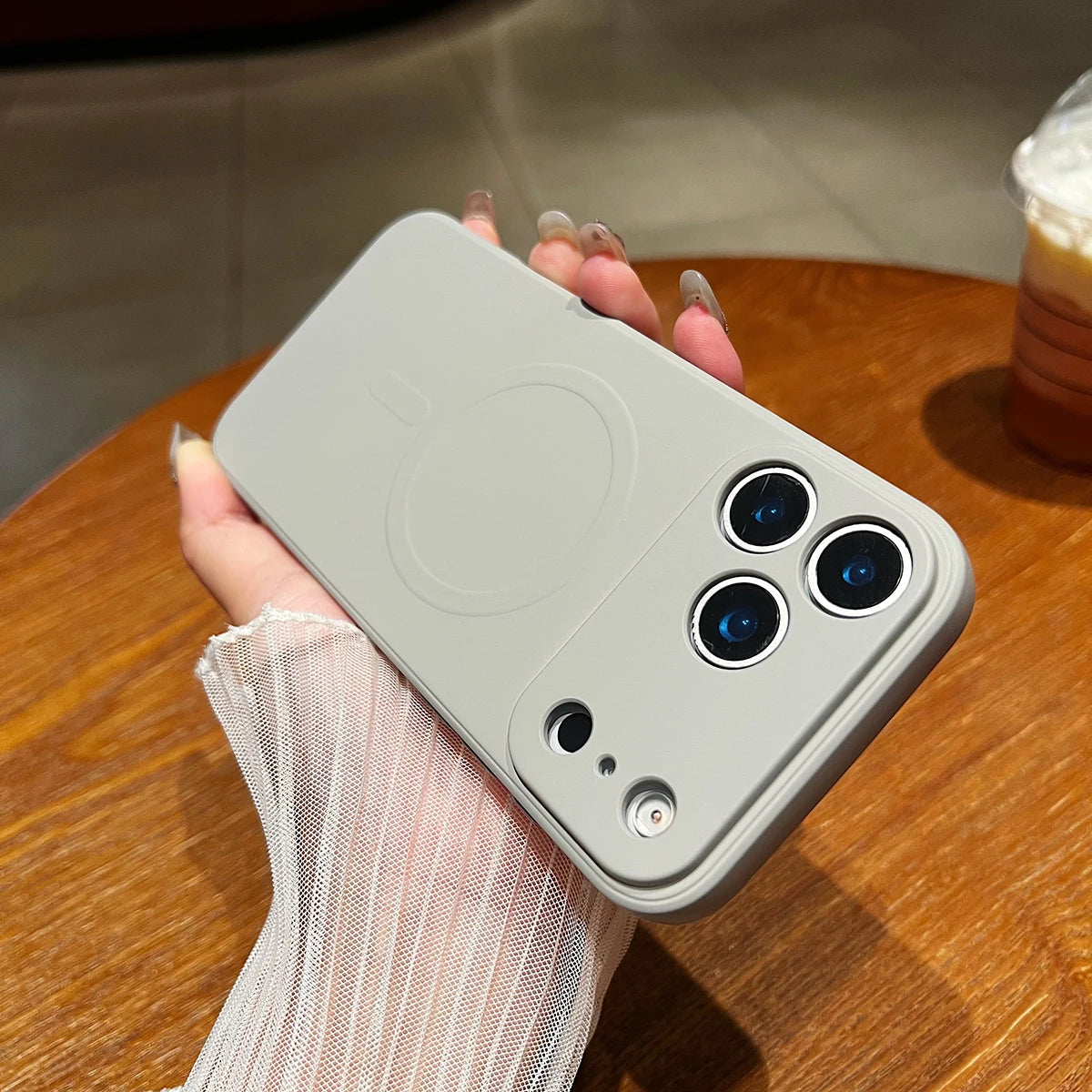 for iPhone 17 Pro Max 17 Air 17Pro Case Magnetic Cover for Mag-safe Liquid Silicone Velvet Lining All-round Camera Protect Shell